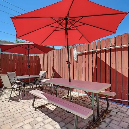 Historic Savannah Gold Private Condo With Pool - 2Bed, 1&Half Bath, Sleeps 6, 1St Floor, 15 Min Walk To Historic Savannah Center And All Attractions Exterior foto