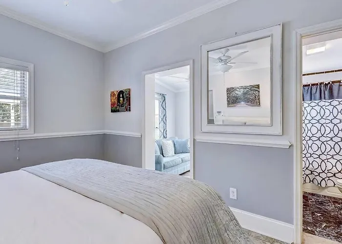 Historic Savannah Gold Private Condo With Pool - 2Bed, 1&Half Bath, Sleeps 6, 1St Floor, 15 Min Walk To Historic Savannah Center And All Attractions