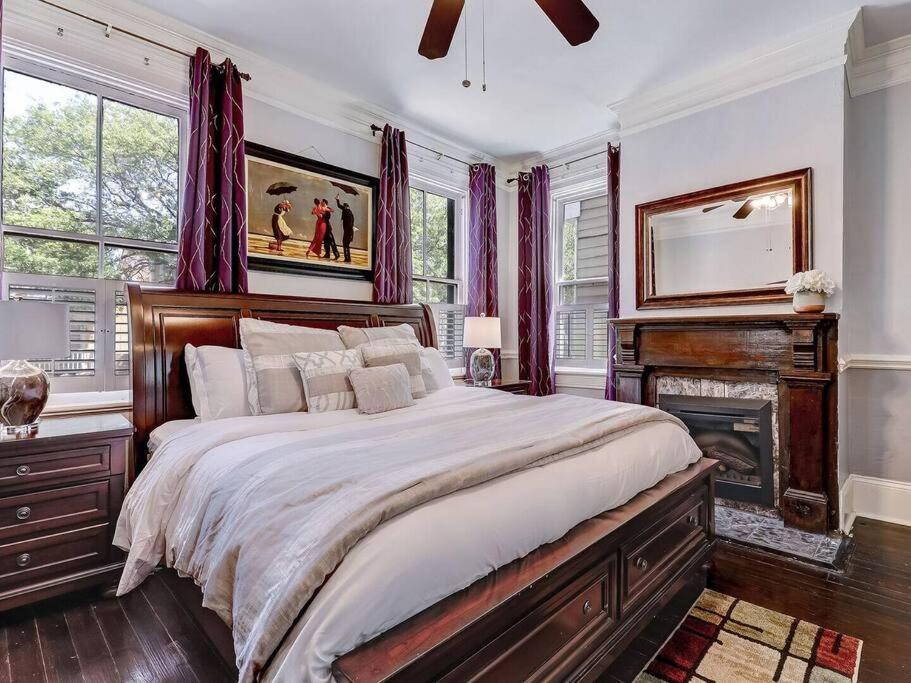 Historic Gold Private With Pool - 2bed, 1&half Bath, Sleeps 6, 1st Floor, 15 Min Walk To Historic Center And Attractions Appartement Savannah