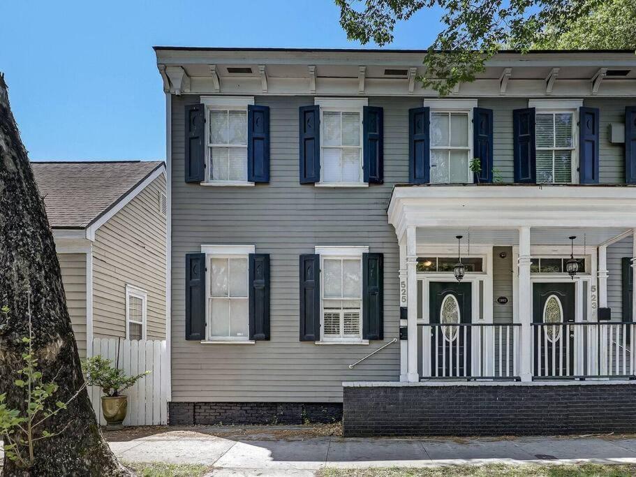 Historic Gold Private With Pool - 2bed, 1&half Bath, Sleeps 6, 1st Floor, 15 Min Walk To Historic Center And Attractions Appartamento *